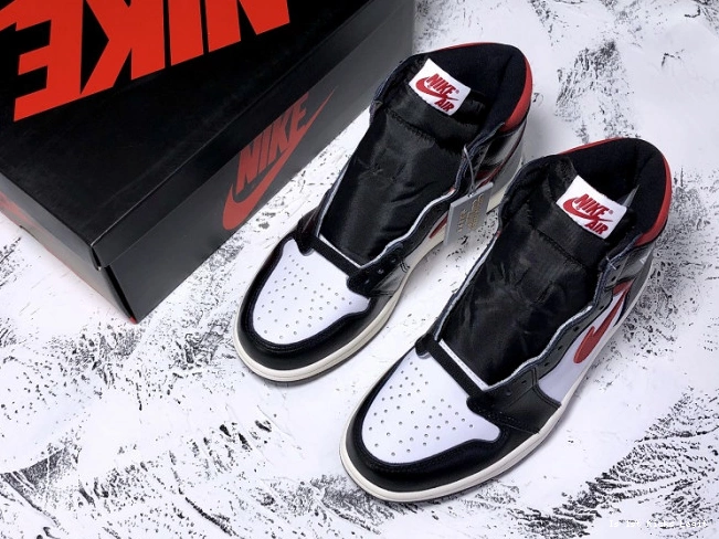 Jordan Air - 061 'Gym 1 OG Retro High 555088 Red' 0725